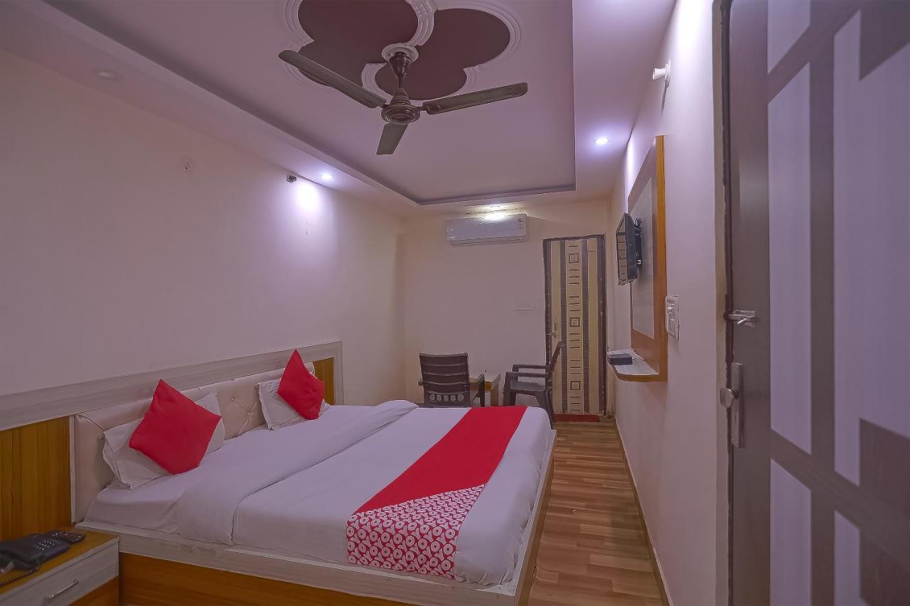Oyo Flagship 79289 Hotel Grand Keshav Ghaziabad Luaran gambar