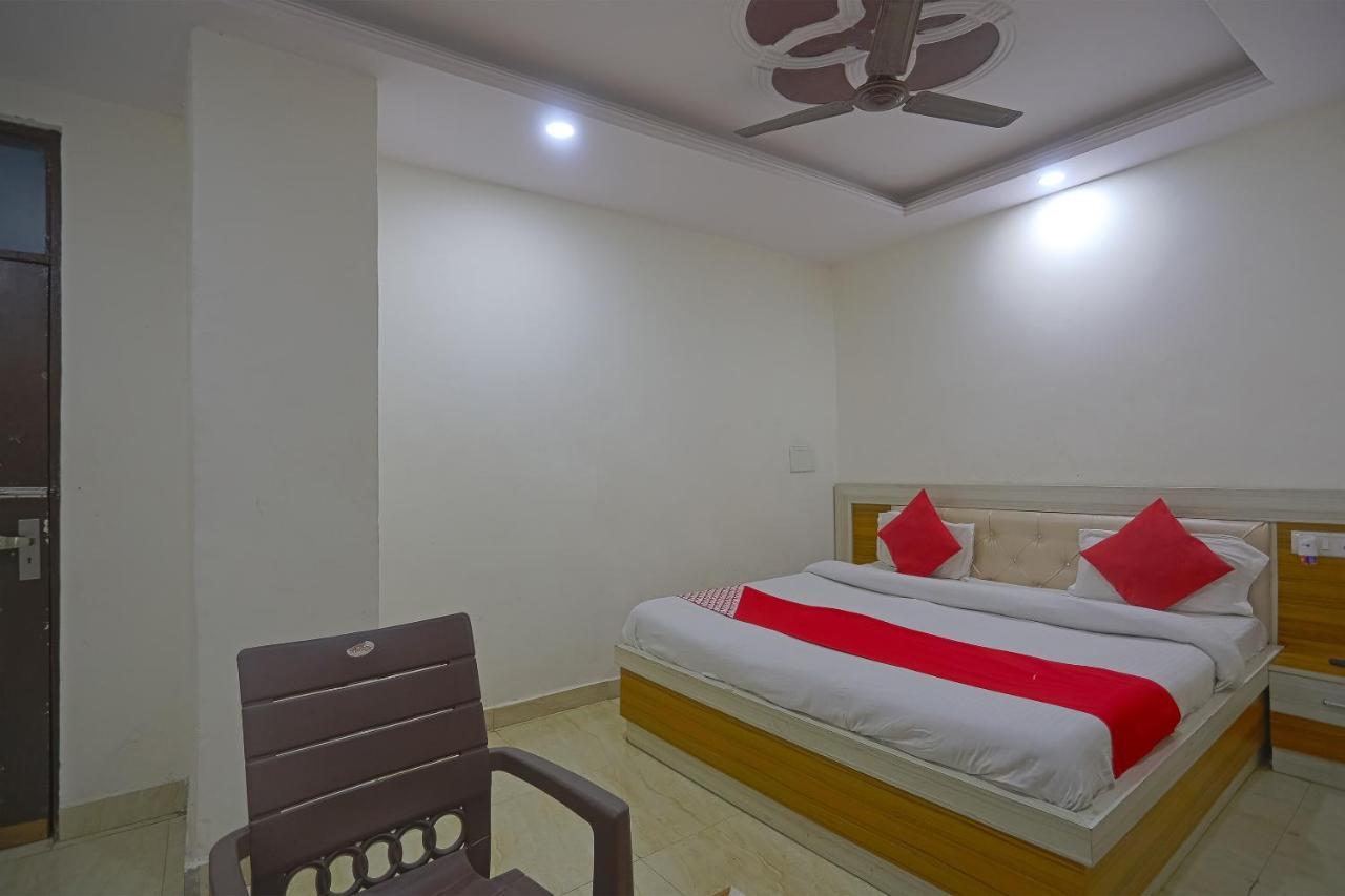 Oyo Flagship 79289 Hotel Grand Keshav Ghaziabad Luaran gambar