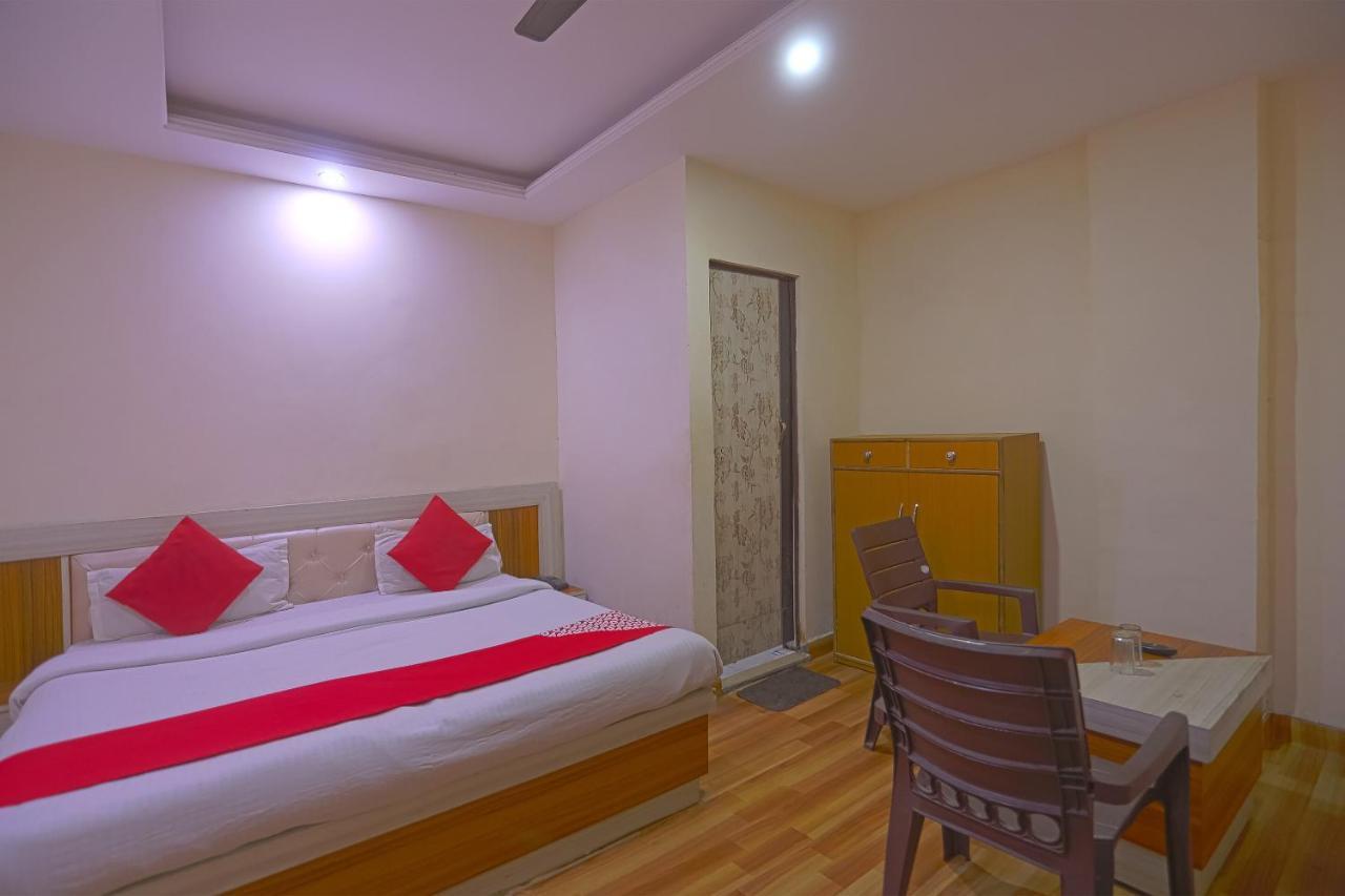 Oyo Flagship 79289 Hotel Grand Keshav Ghaziabad Luaran gambar